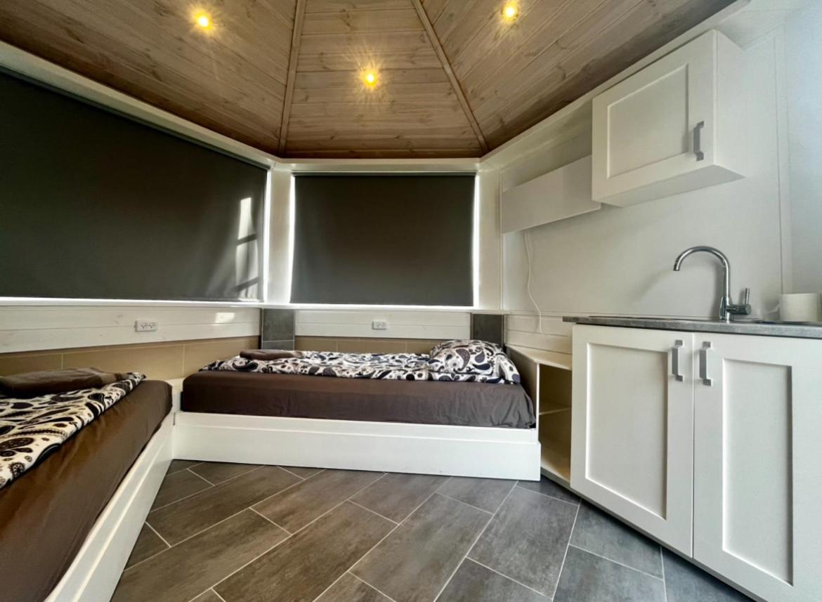 Barneys Rooms Hundige Exteriör bild