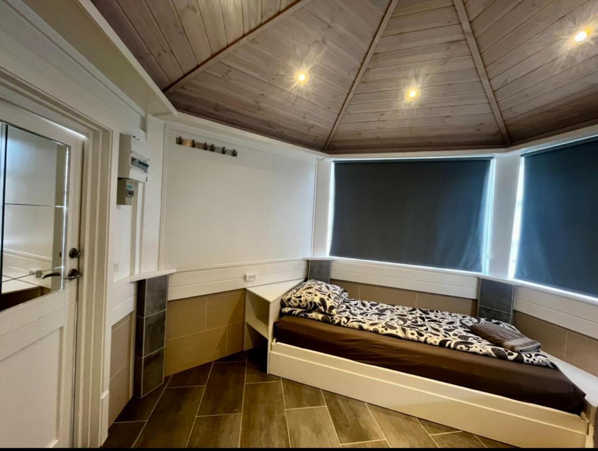 Barneys Rooms Hundige Exteriör bild